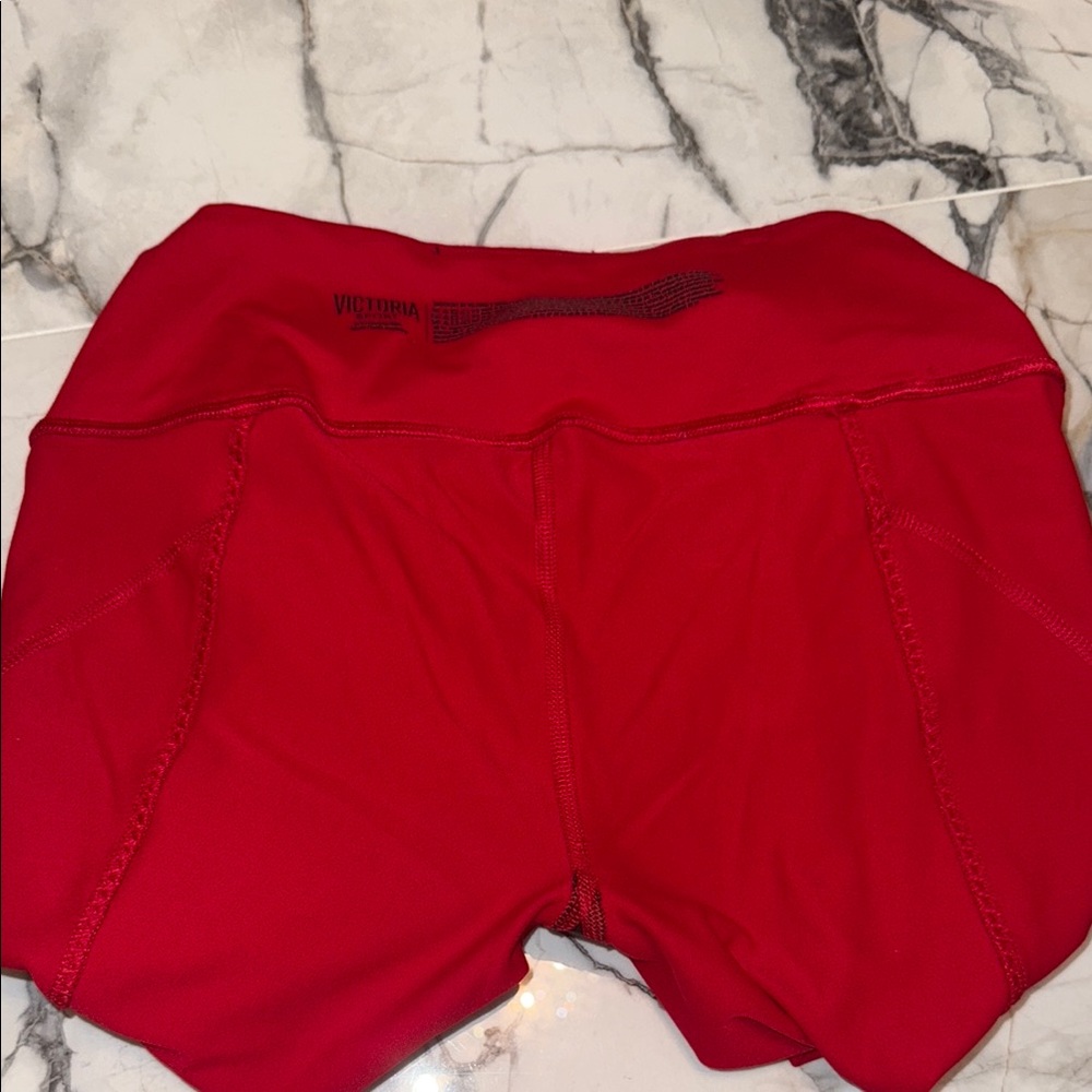 Victoria Secret Sport Red Lace up
Knockout Legging like NEW ❤️ Small - Picture 16 of 17